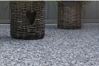  Steinteppiche sind ein idealer Belag für Terrassen, Poolumrandungen und Balkone. 