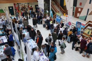 Fernweh im Frühling? Dein Weg ins Ausland beginnt auf der JuBi